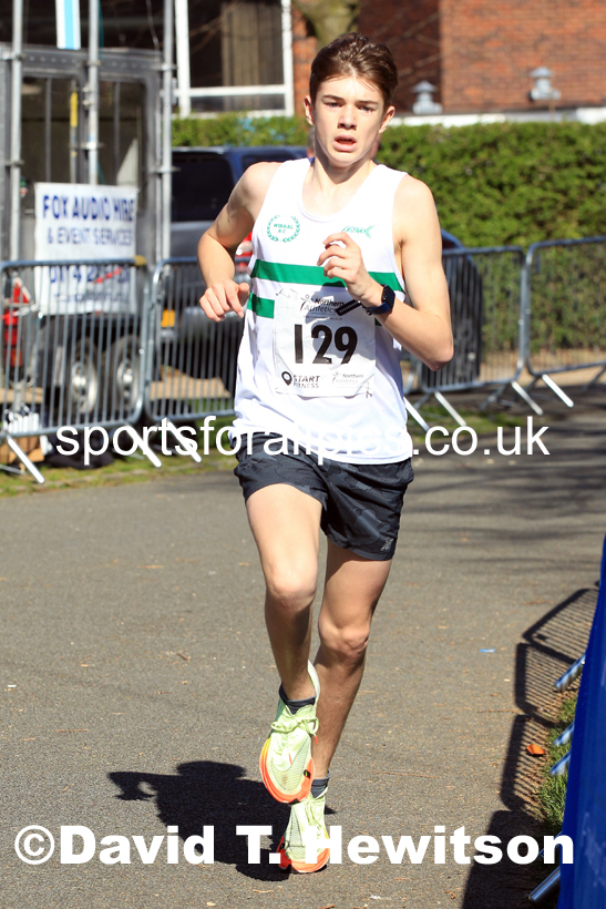 Boys Under-15s 5k, 2022 Northern 12 and 6 Stage Road Relays,  Birkenhead Park, Birkenhead, Wirral.  Photo: David T. Hewitson/Sports for All Pics